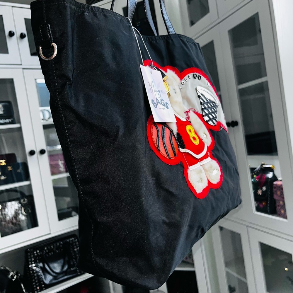 🏀 Prada: Basketball Bear Olympics Limited Edition Tote Bag - Picture 8 of 16